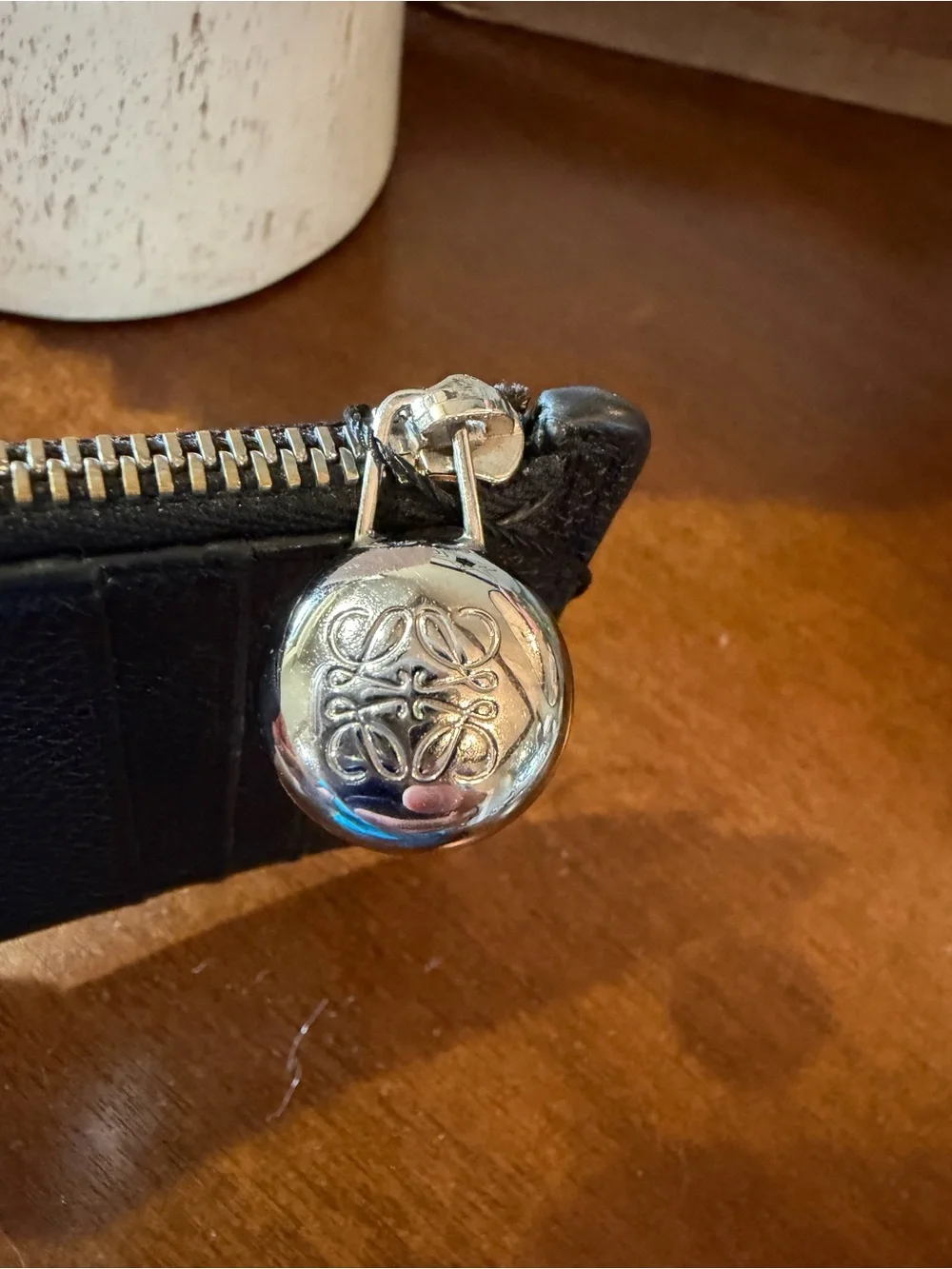 Loewe card coin